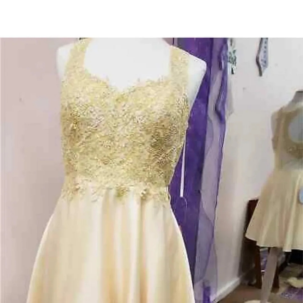 New formal dress never worn